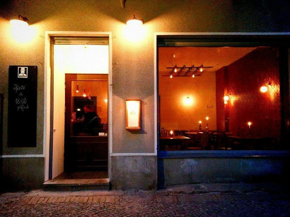 George R, Bar in Berlin