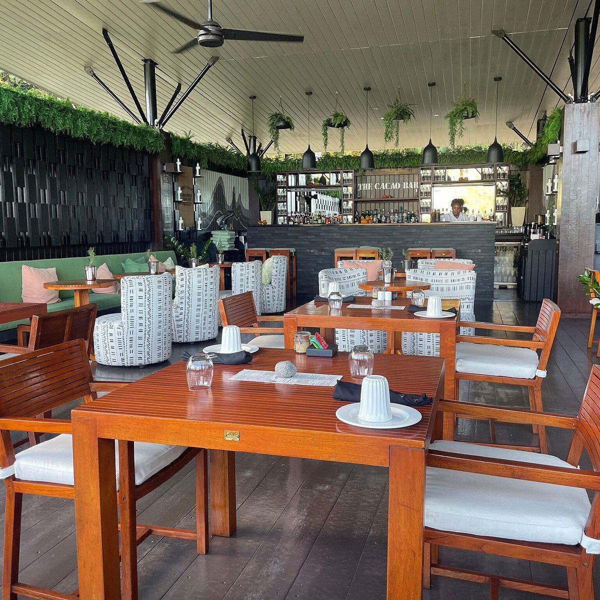 The Cacao Bar, Bar in Soufriere
