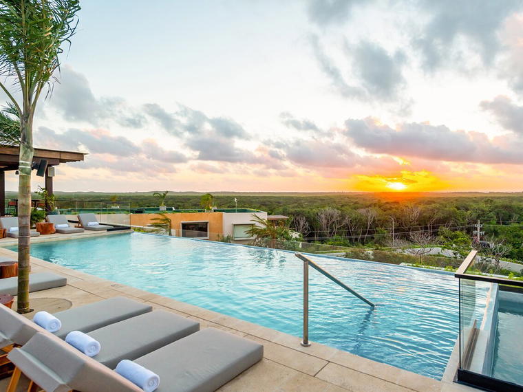 Atico Rooftop Bar & Lounge, Tulum, Mexico