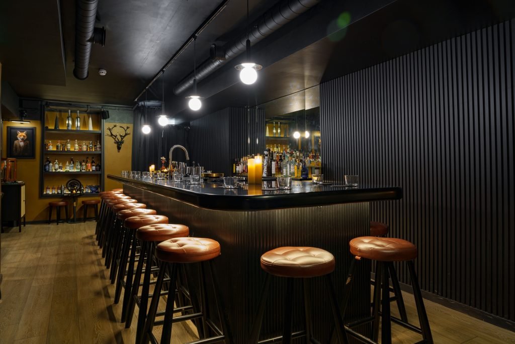 Scales bar in London, United Kingdom