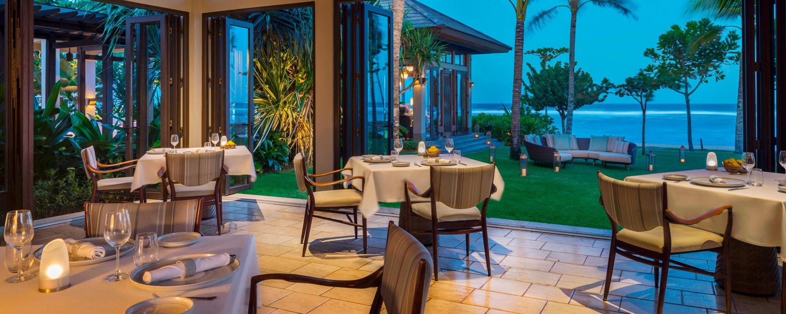 The Ritz-Carlton Lounge & Bar, Nusa Dua, Indonesia