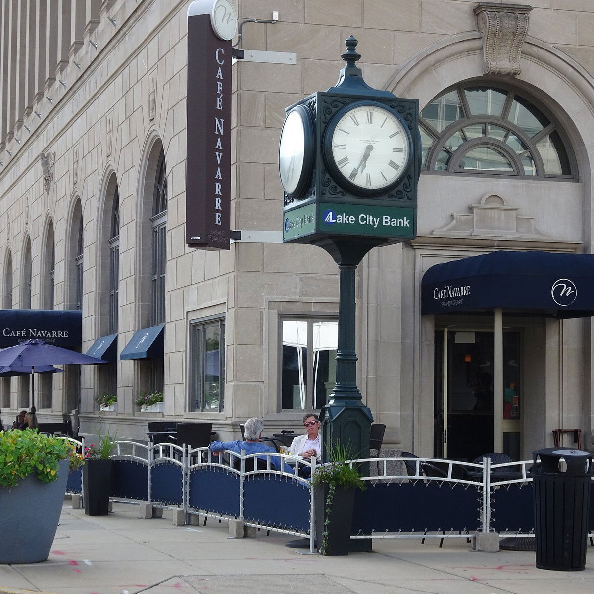 Cafe Navarre, Bar in South Bend