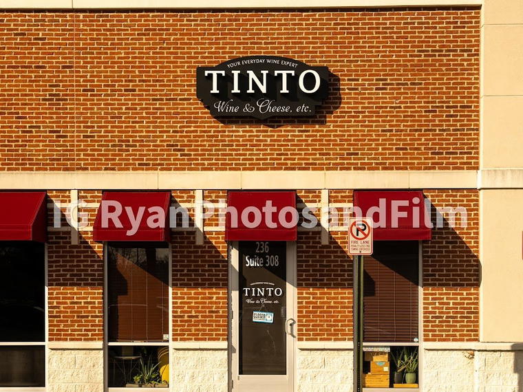 Tinto Wine & Cheese Chesapeake, Chesapeake, United States