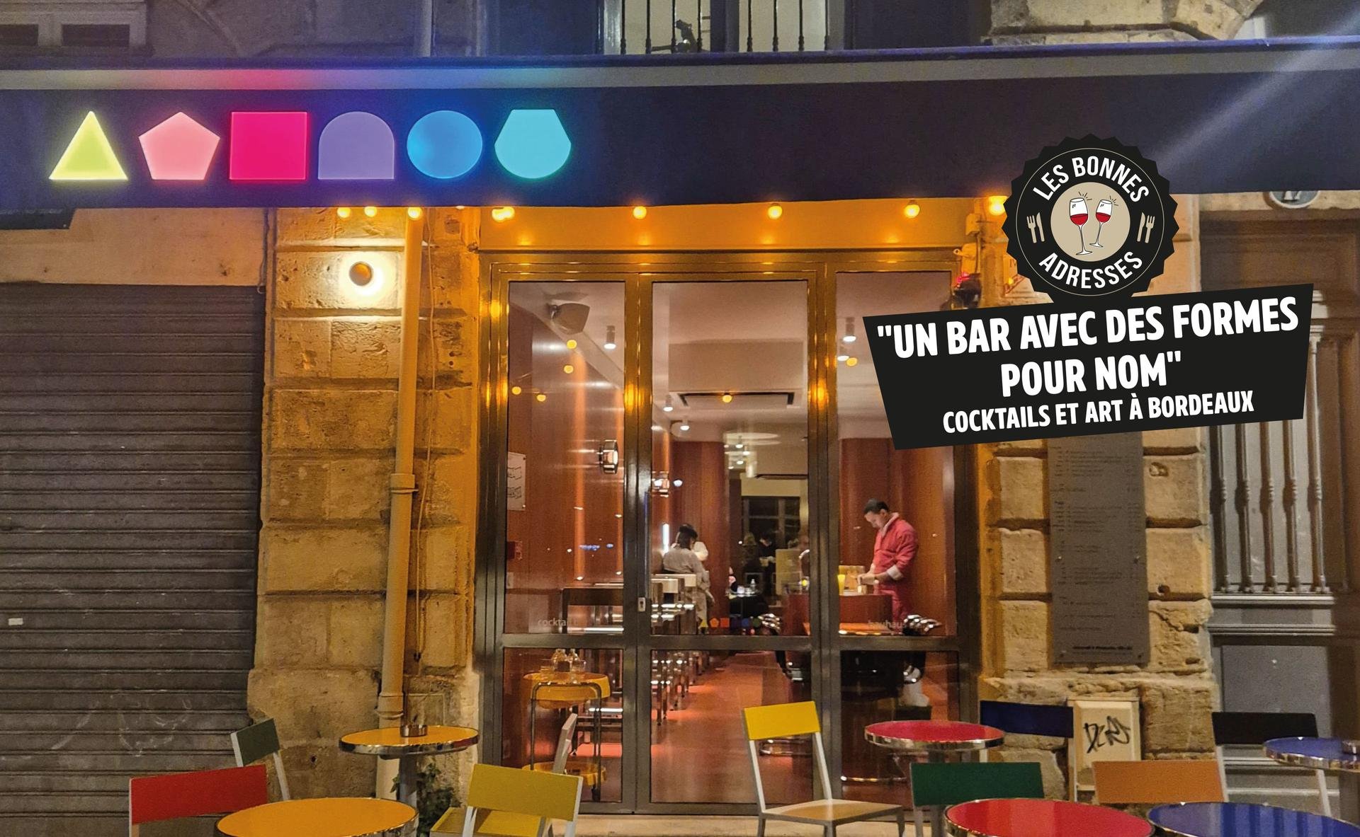 Un Bar avec des Formes