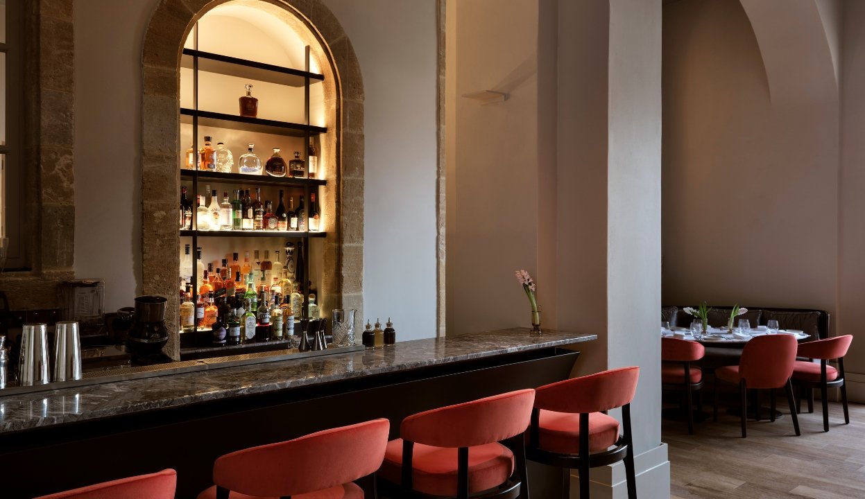 Amyth Bar