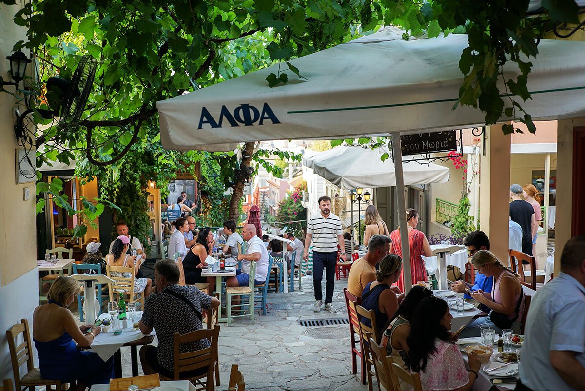 Tanini Agapi Mou, Athens, Greece