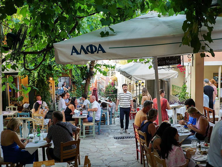 Tanini Agapi Mou, Athens, Greece