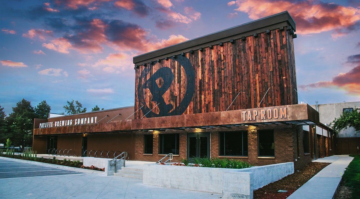 Payette Brewing Company bar in Boise