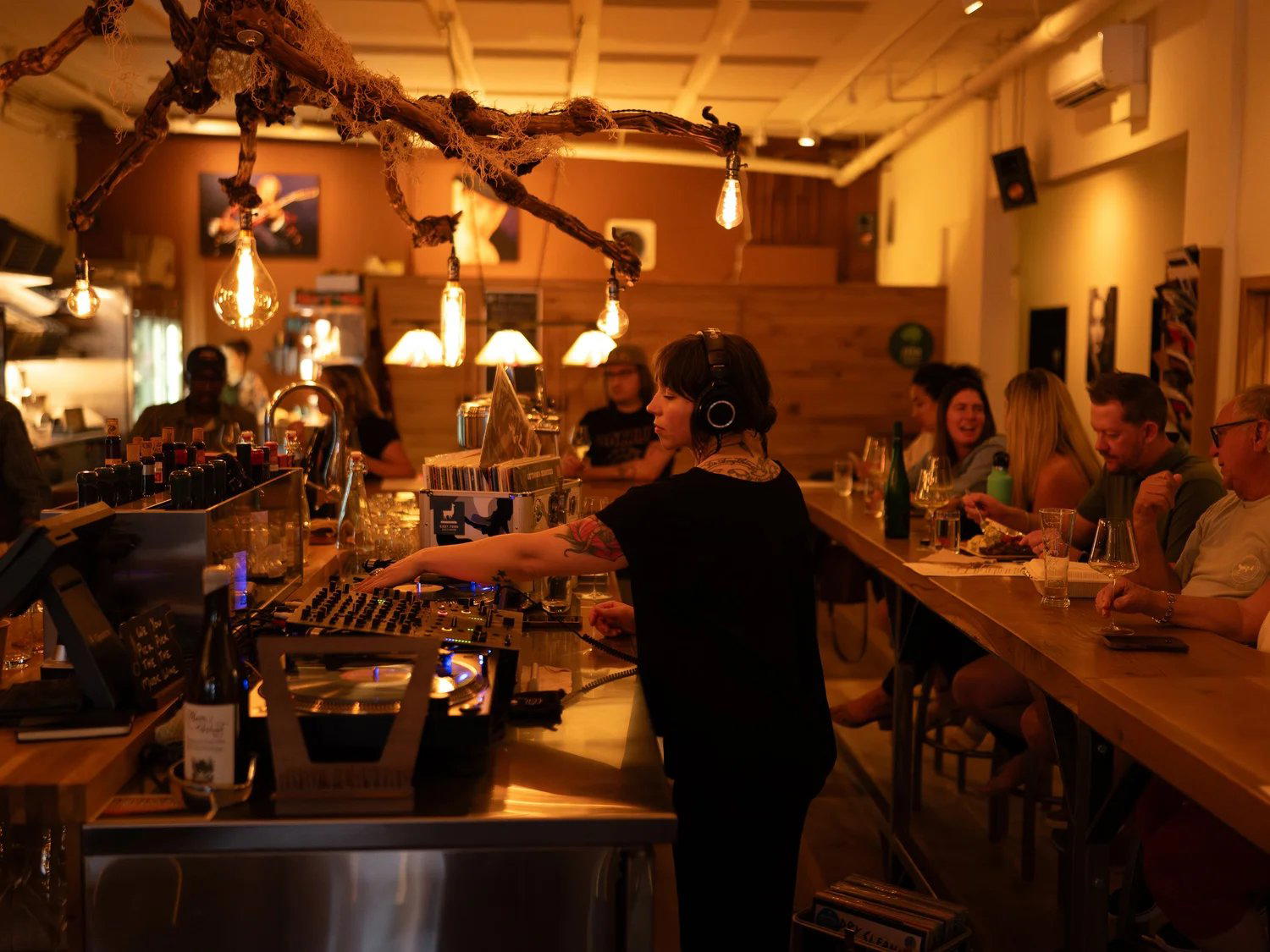 HiFi Wine Bar bar in McMinnville