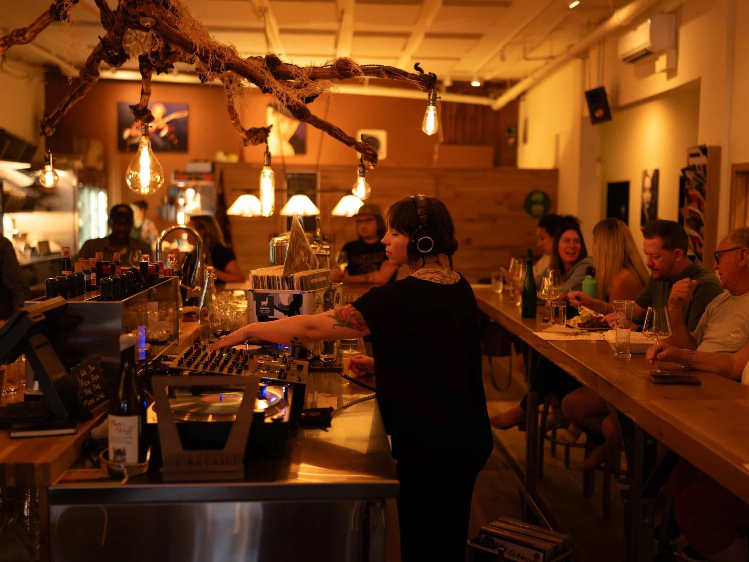 HiFi Wine Bar bar in Oregon, United States