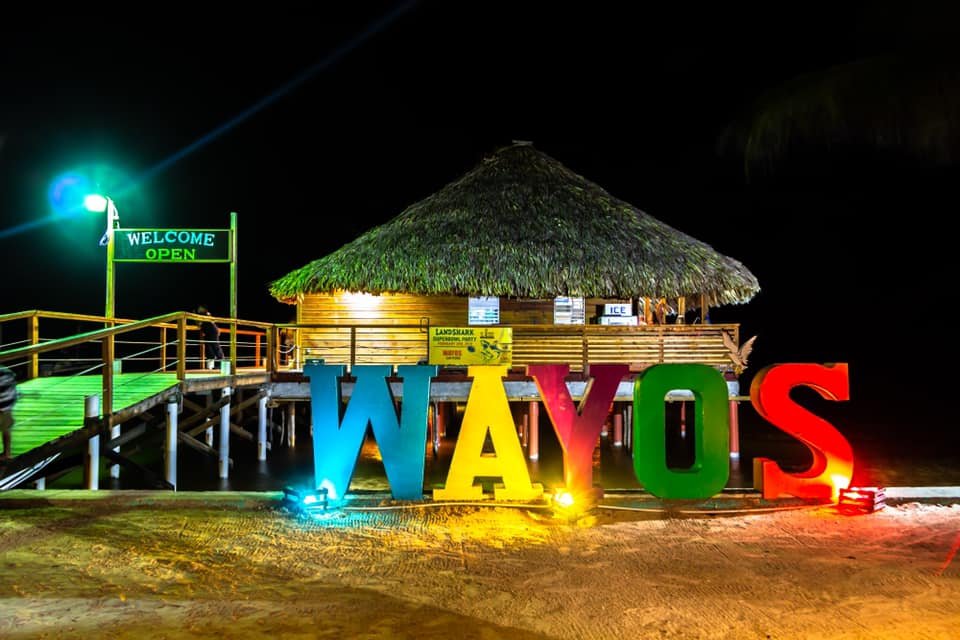 Wayo's Beach Bar bar in San Pedro, Belize