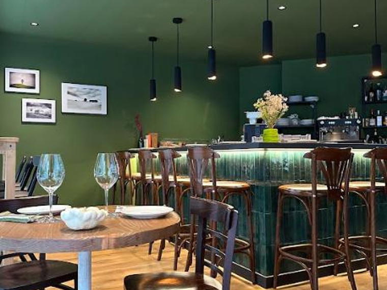 HiBoU Sitges Restaurant i Bar de Vins, Sitges, Spain