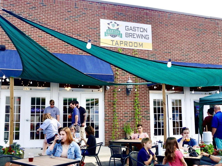 Gaston Brewing Restaurant, Fayetteville, United States