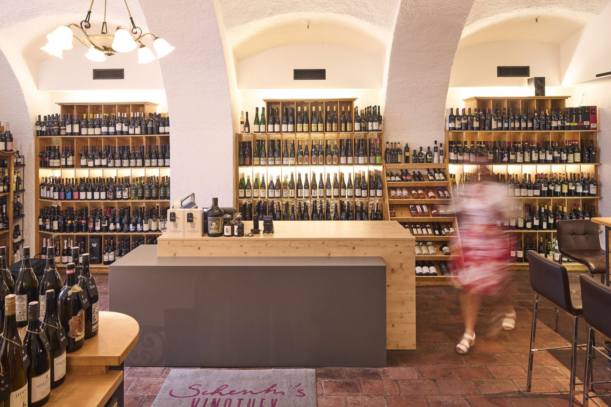 Schenki's Vinothek in der Arkade, Bar in Linz