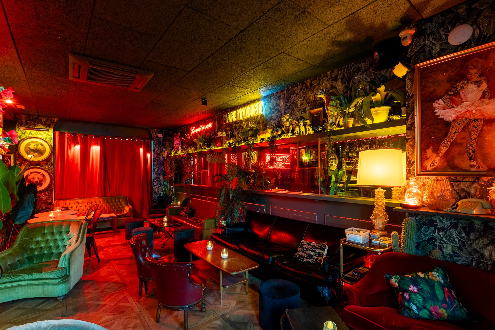 Strange Cocktail Bar