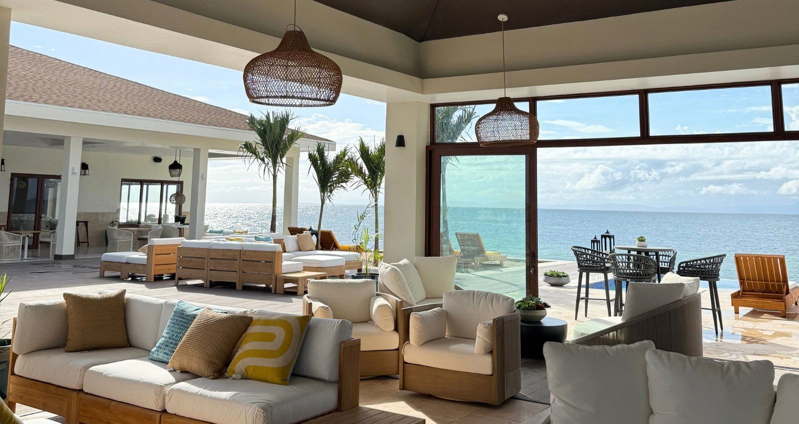 Coco Lounge, Bar in Coco Plum Range