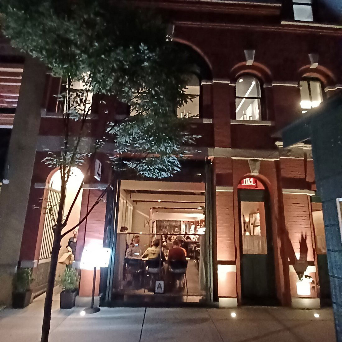 Portale, Bar in New York City