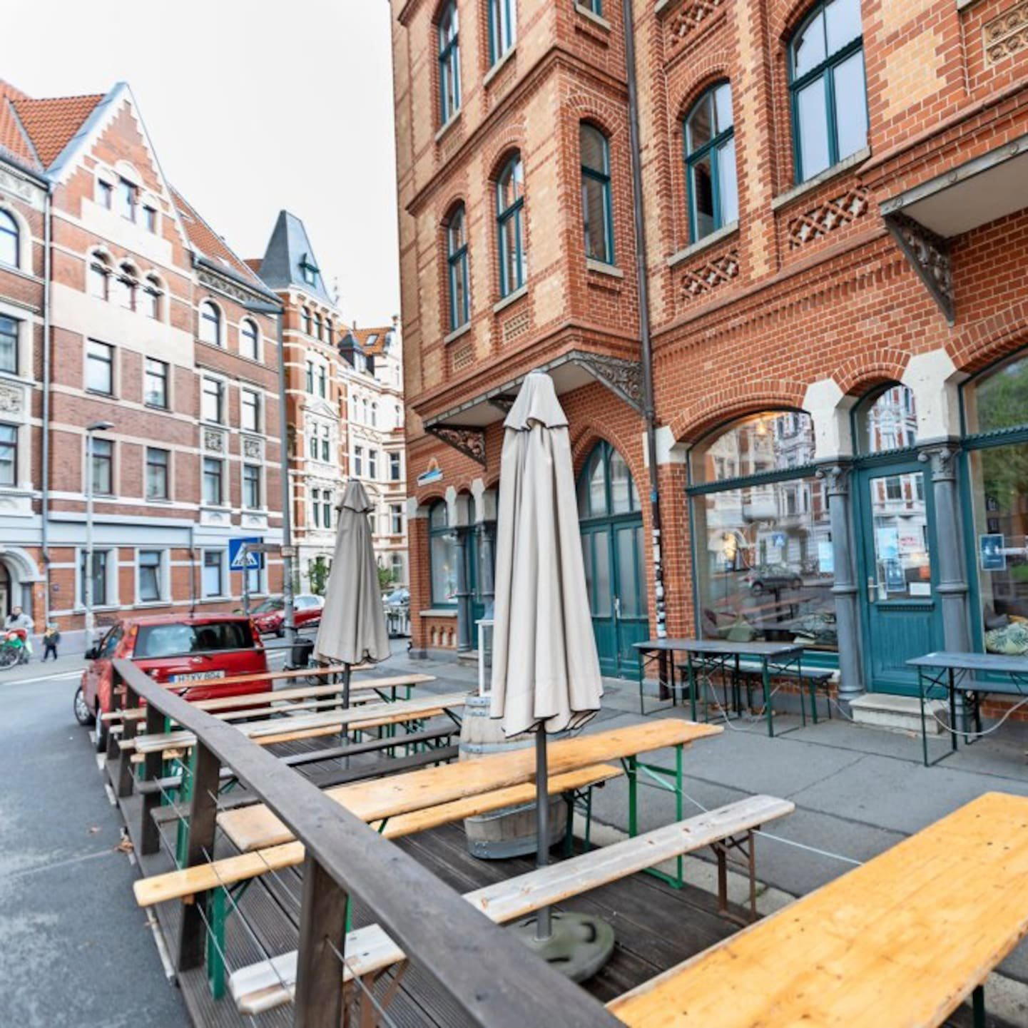 Wein.Zeit.Linden. bar in Hanover