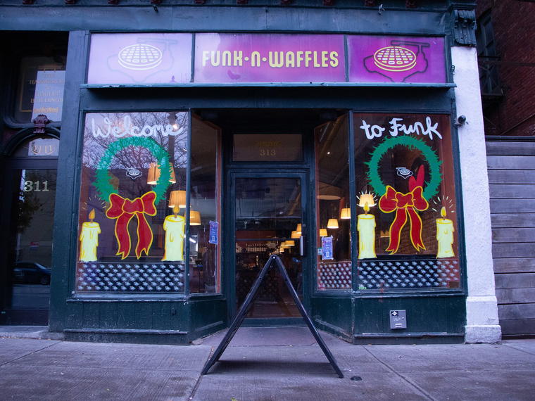 Funk 'n Waffles, Syracuse, United States
