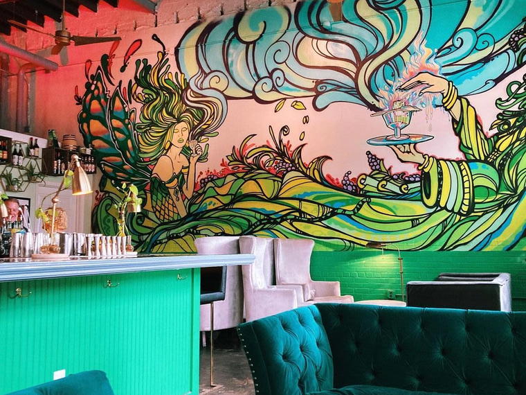 Aunty Betty's Gin and Absinthe Bar, Raleigh, United States