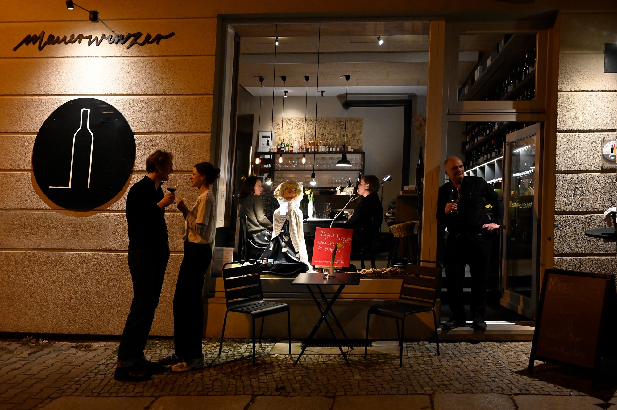Mauerwinzer bar in Berlin