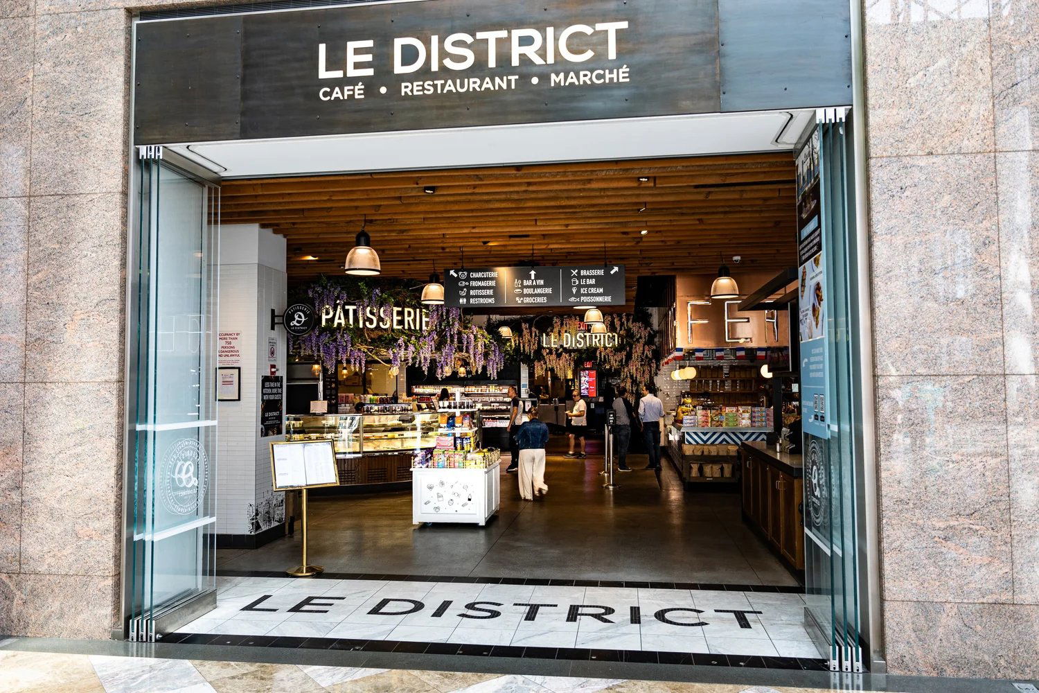 Le District, Bar in New York City