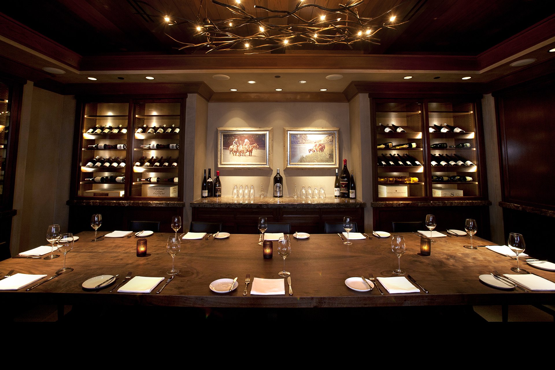 THE RANCH Restaurant bar in Anaheim, United States