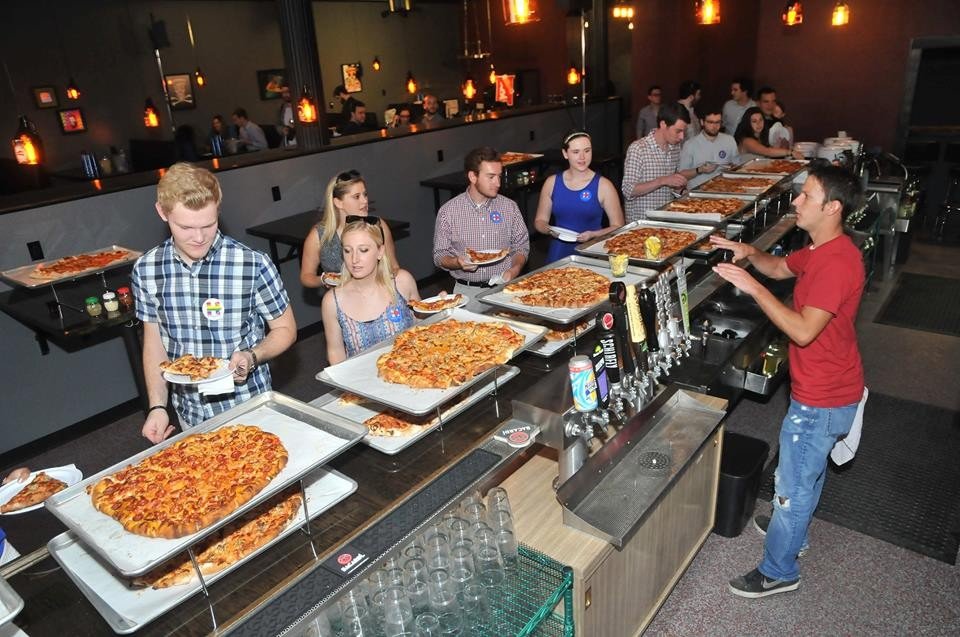 Need Pizza bar in Cedar Rapids, United States