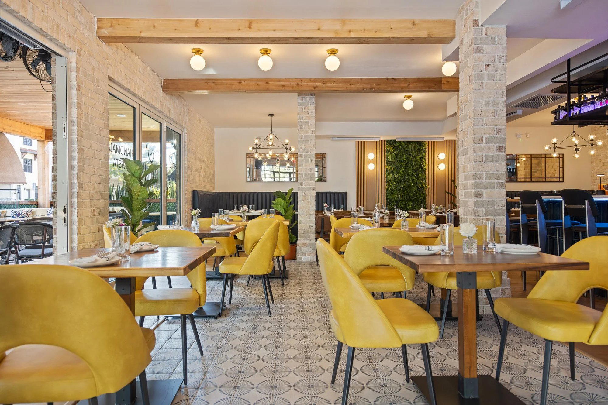 Bosc Modern Bar + Kitchen bar in Tampa