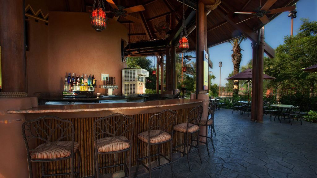 Maji Bar and Terrace, Bar in Banagi