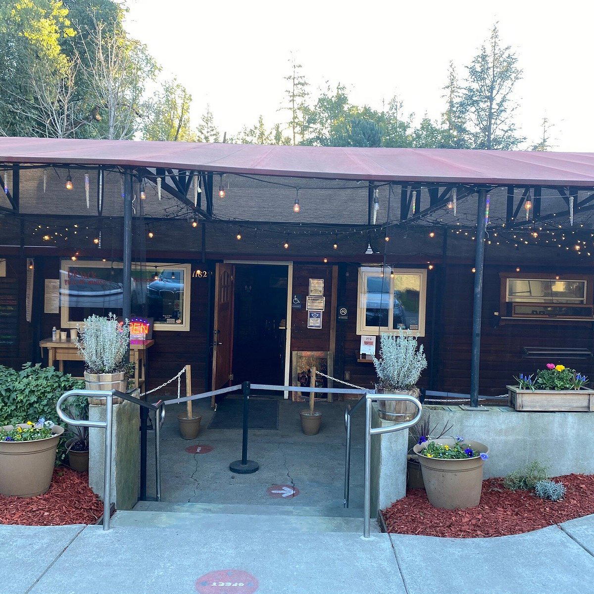 The Russian River Pub, Forestville, United States