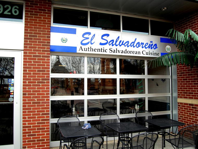 El Salvadoreño, Overland Park, United States