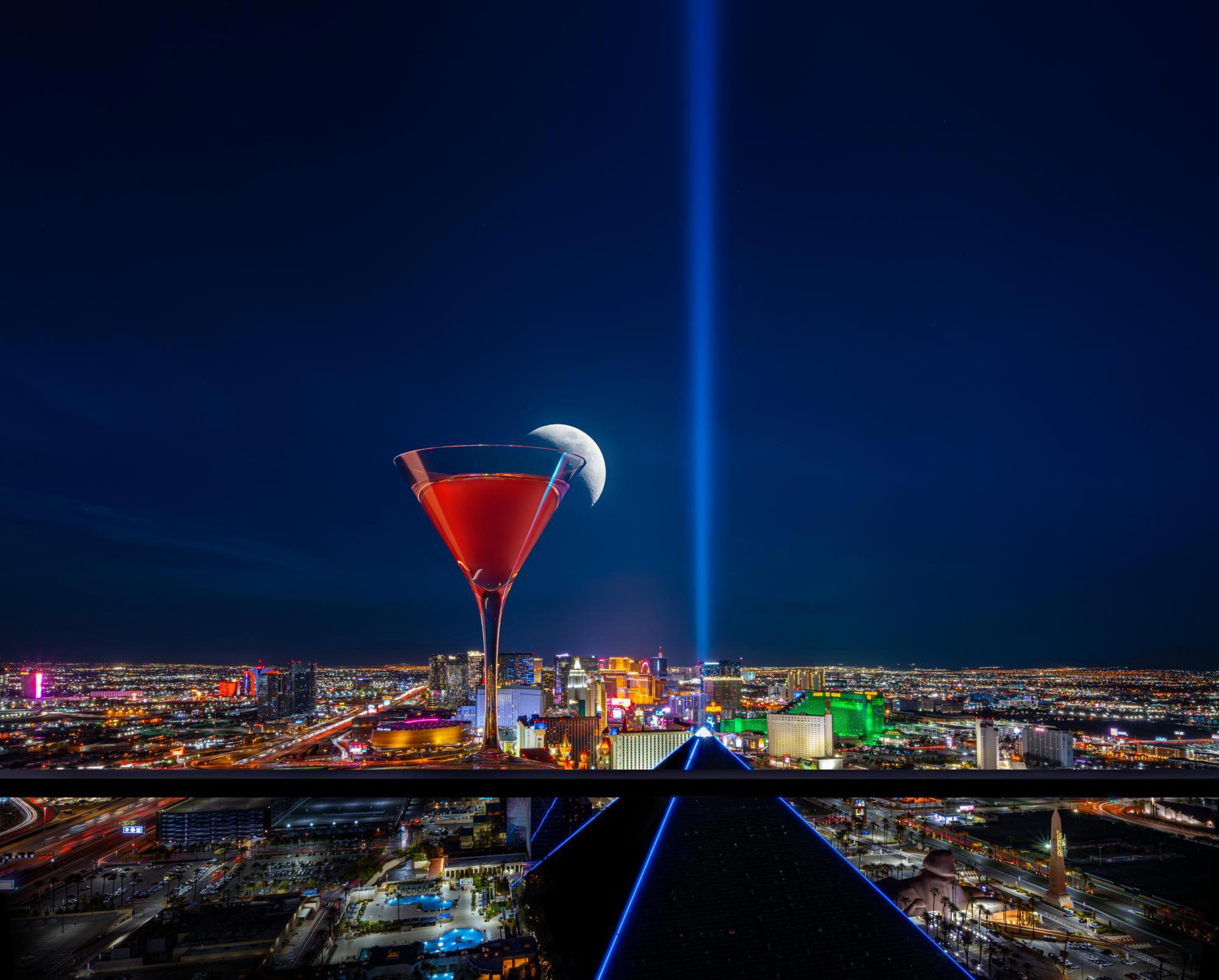 Skyfall Panoramic Bar & Lounge, Paradise, United States