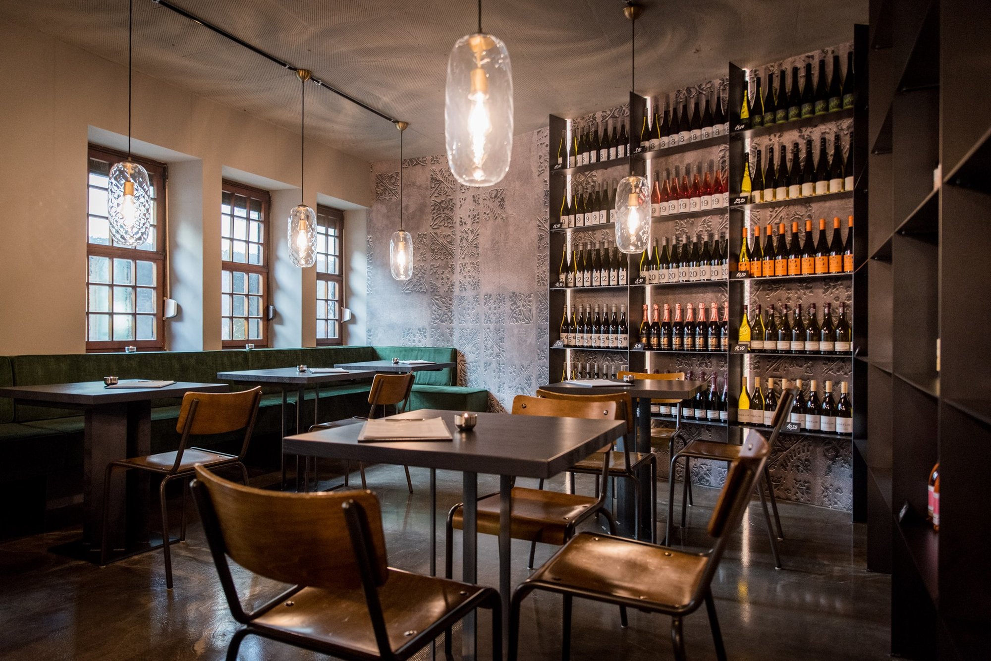 Weinlokal Galerie bar in Düsseldorf, Germany