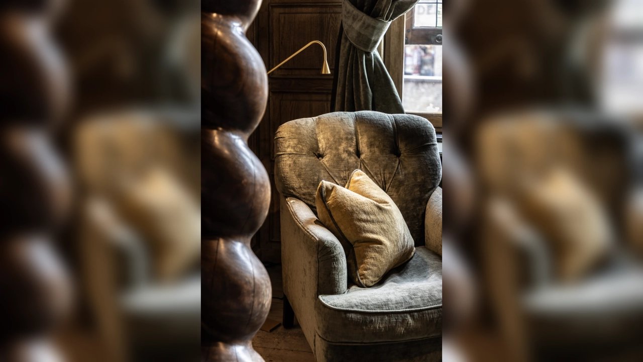 Cozy Bar