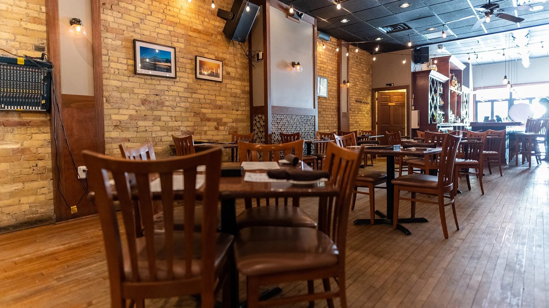 Sazzy B - Kenosha Restaurant