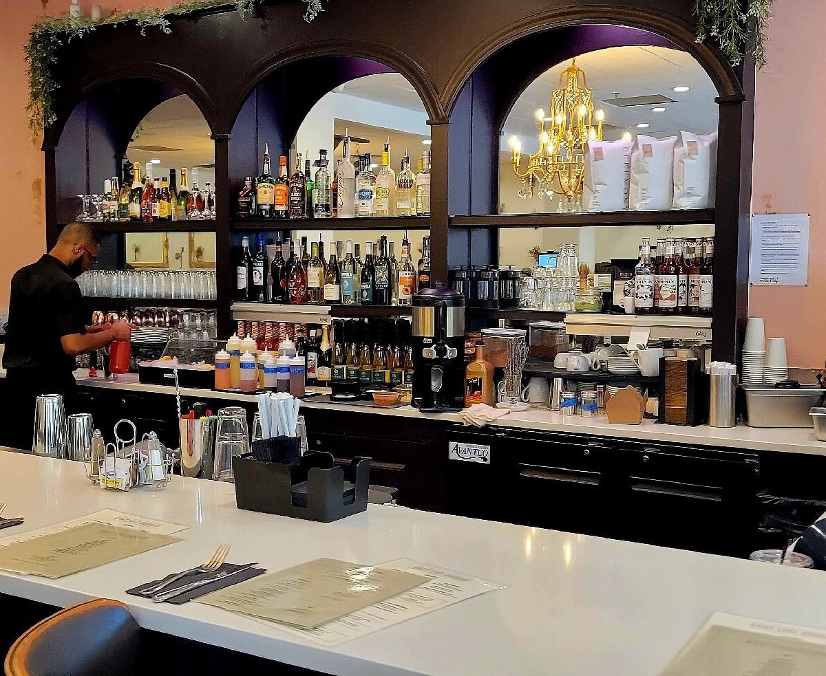 Easy Like Sunday bar in Baltimore, United States