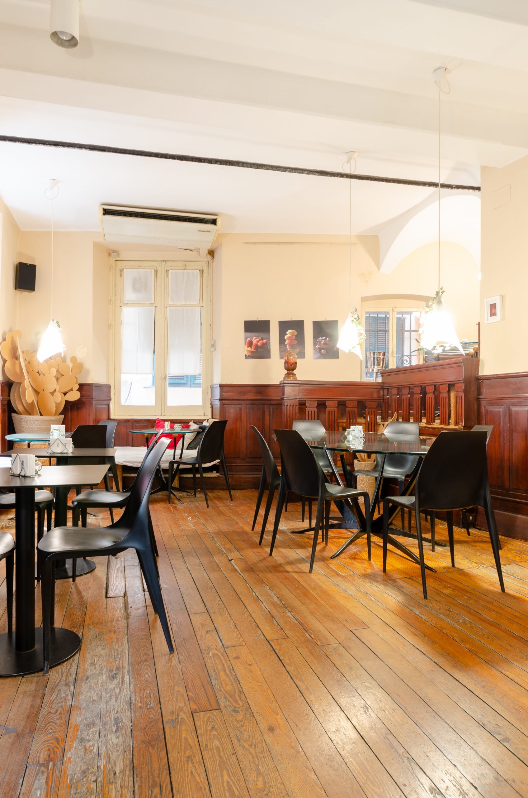 Caffè degli Specchi bar in Genoa, Italy