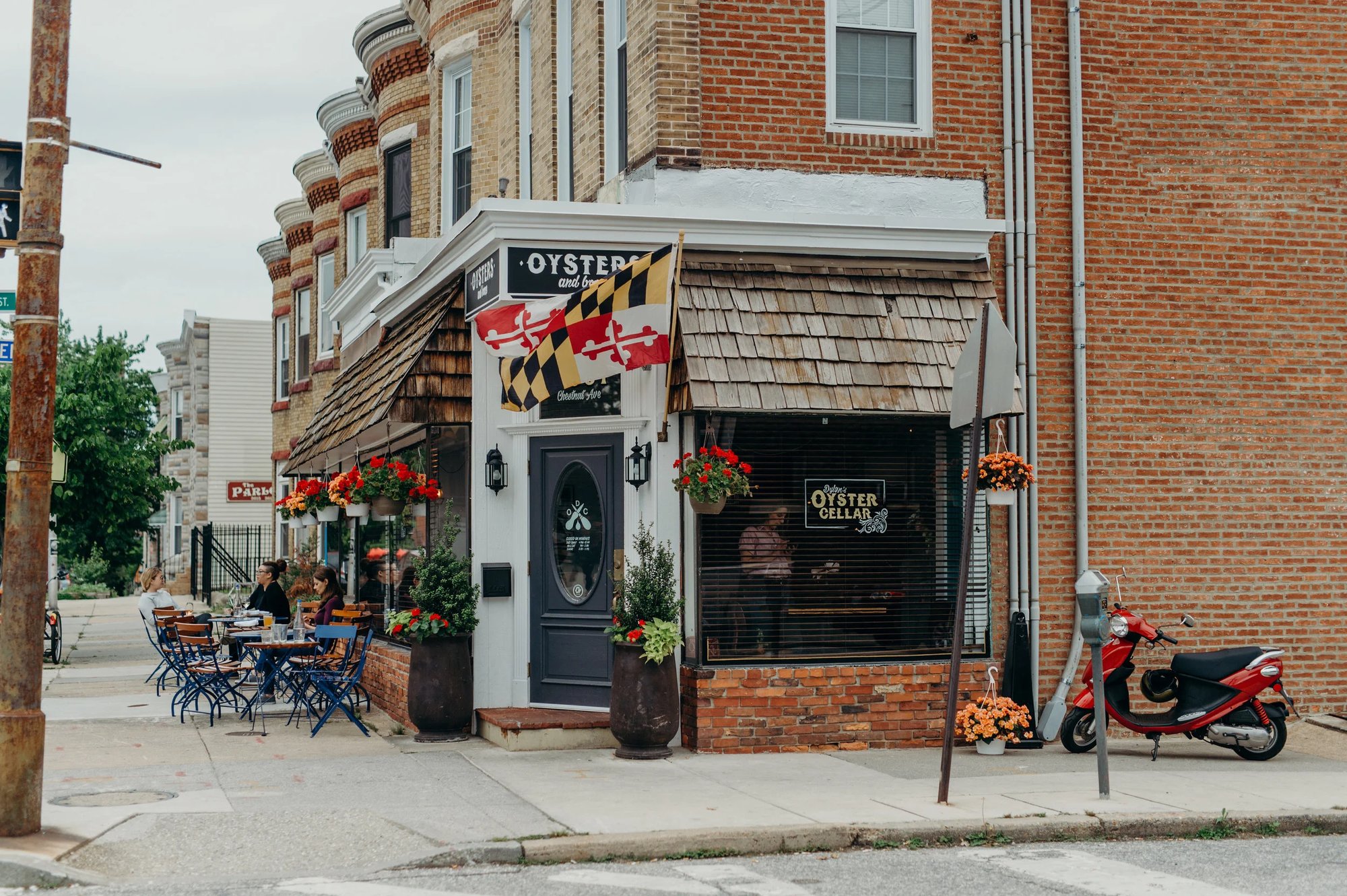 Dylan's Oyster Cellar bar in Baltimore, United States