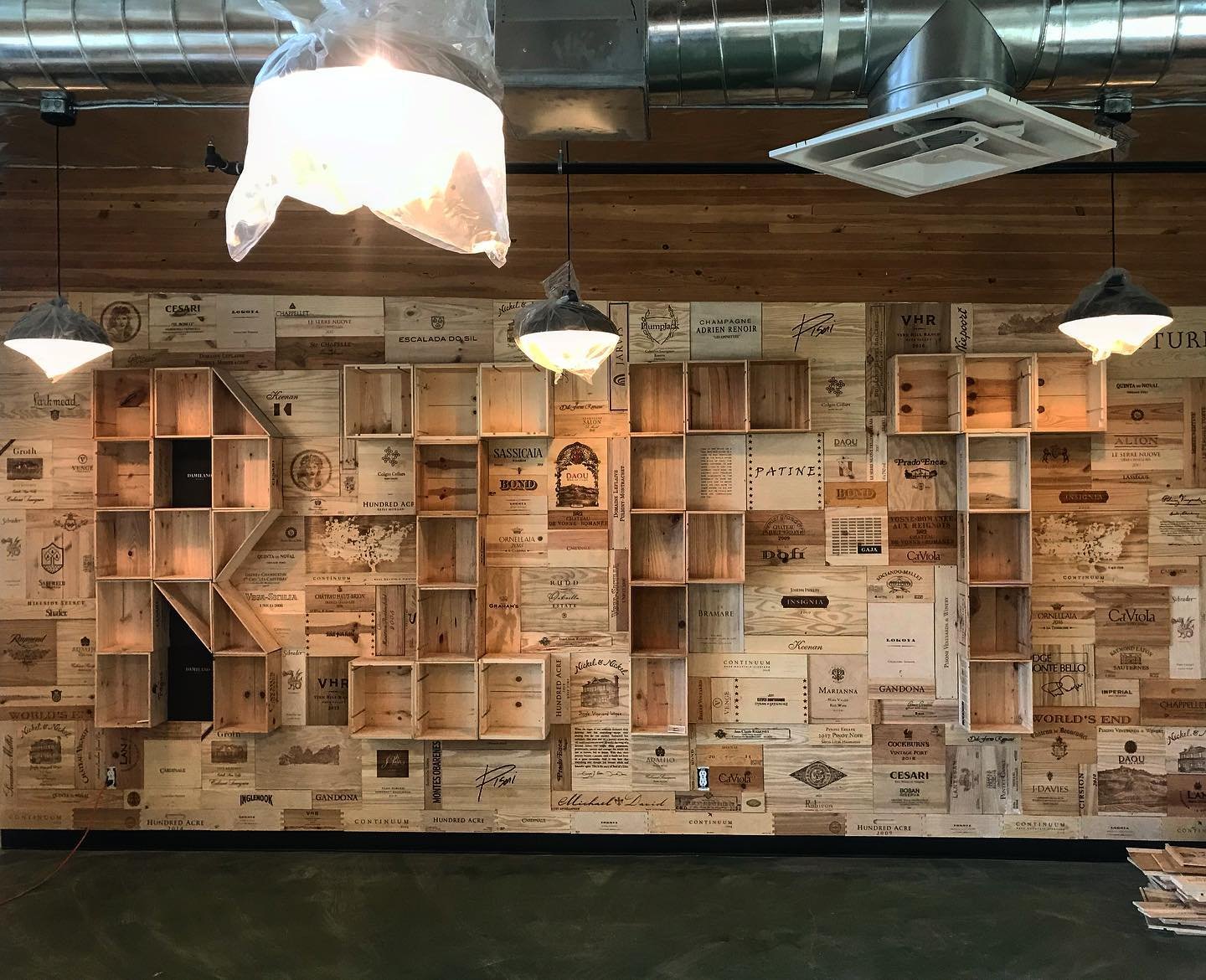 Rift Wine Bar & Taphouse, Bar in Scottsdale