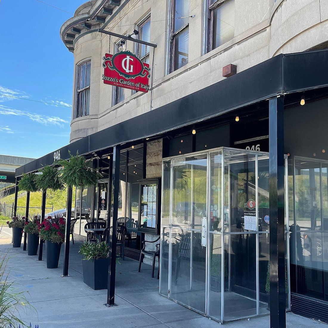 Iozzo's Garden of Italy, Bar in Indianapolis