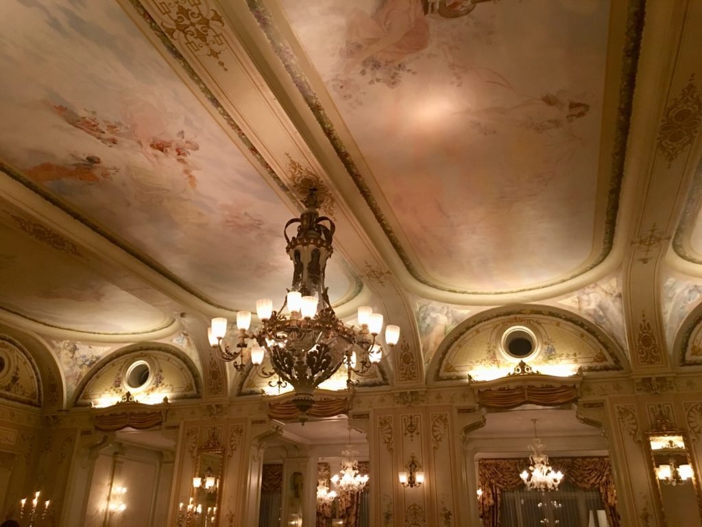 Kronenhof Bar & Lounge