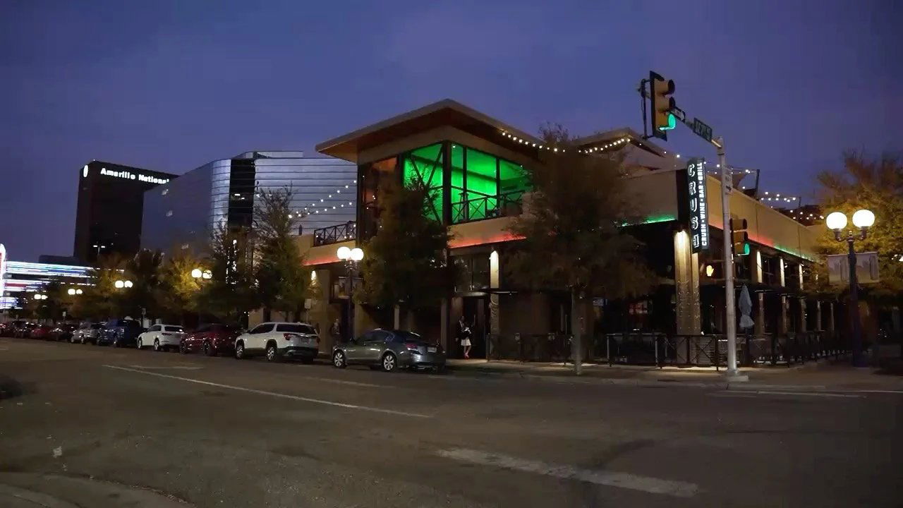 Crush Wine Bar & Grill, Bar in Amarillo