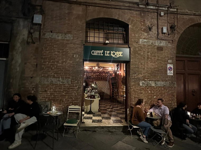 Caffè Le Logge, Siena, Italy