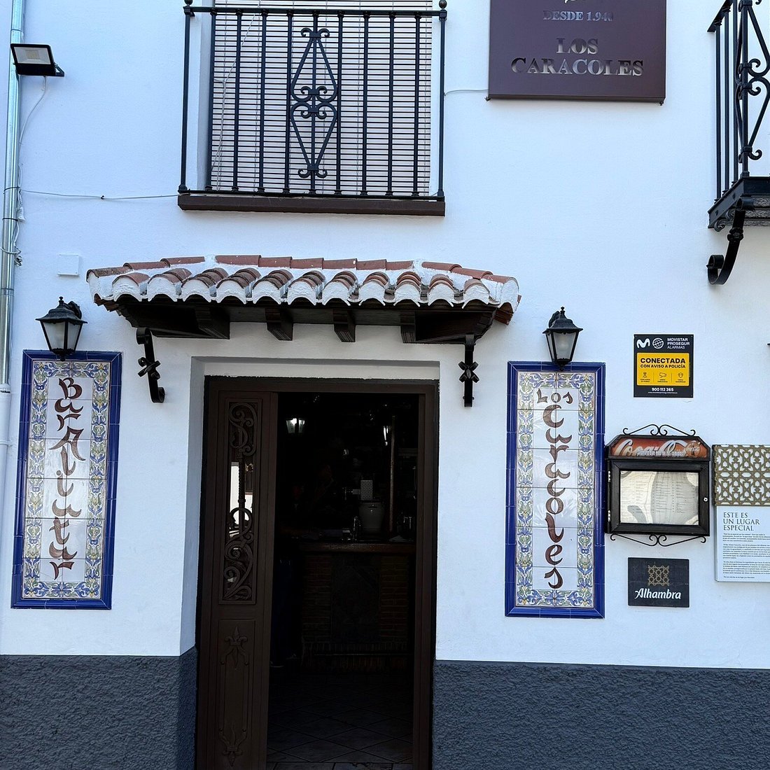 Bar Aliatar Los Caracoles bar in Granada, Spain