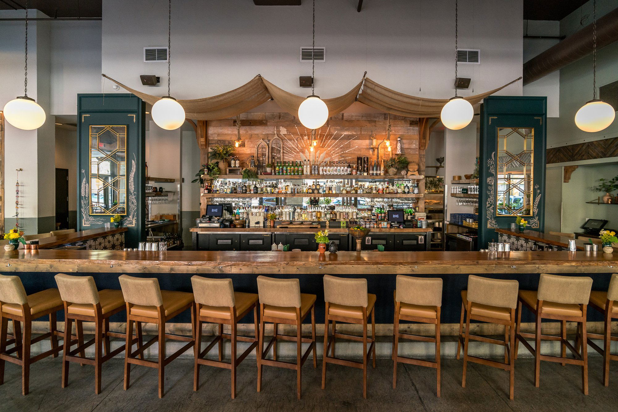Reyes Mezcaleria, Bar in Orlando