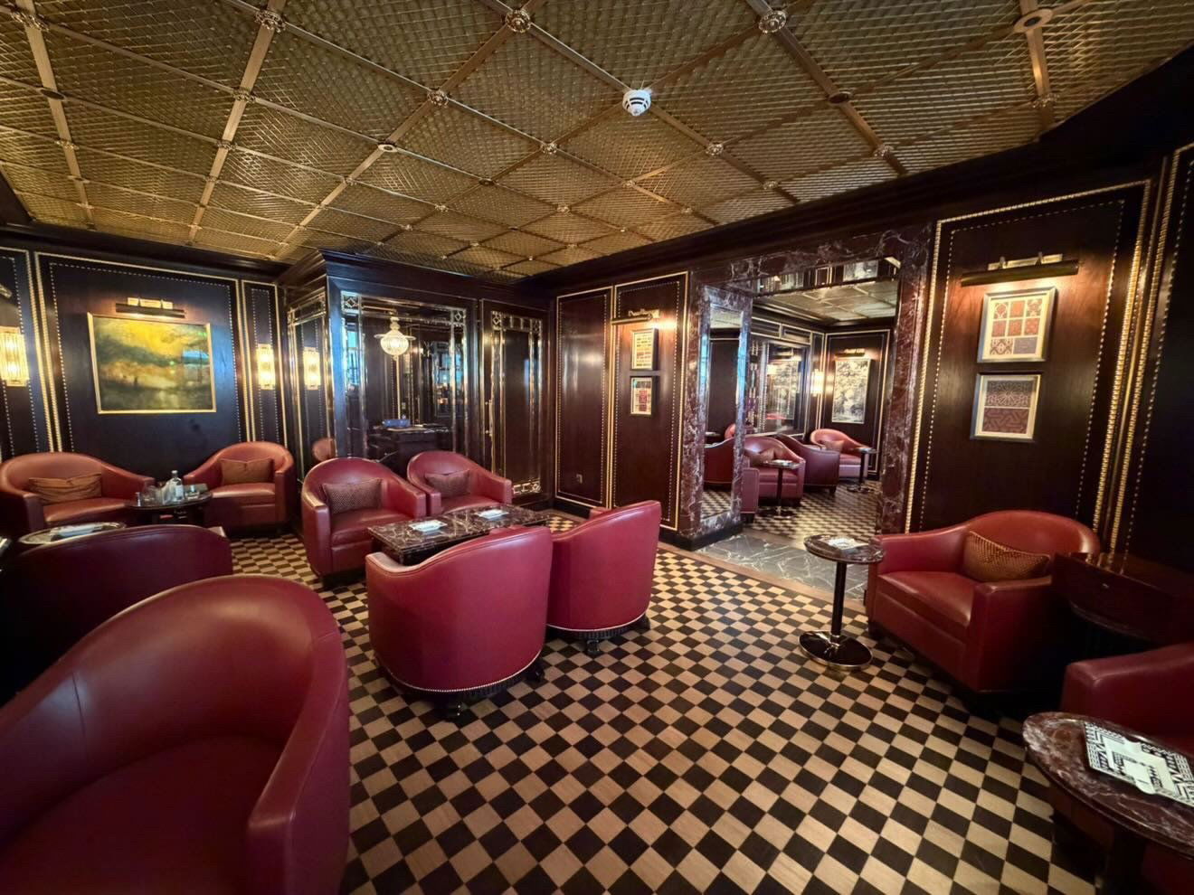 Ritz London Cigar Shop, Bar in London