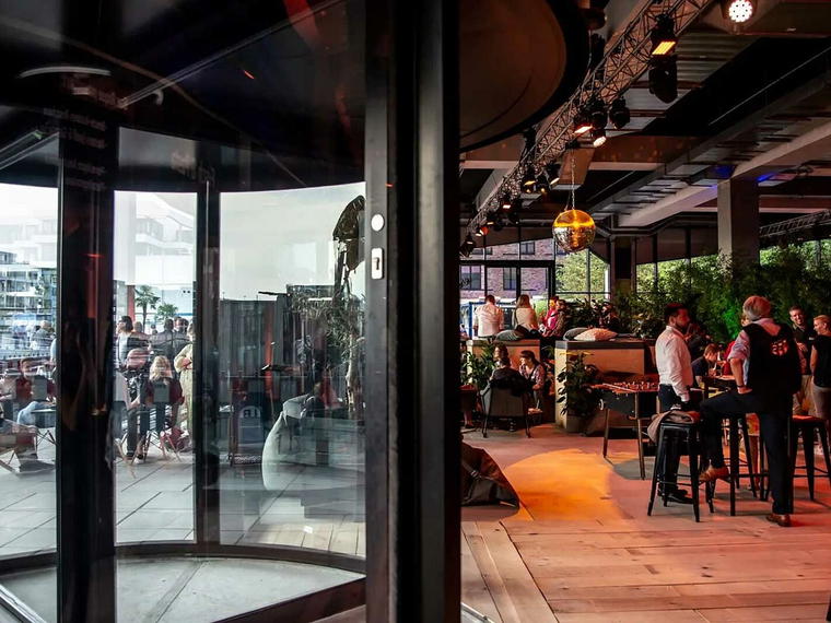 Bar Rique Winehouse, Bremen, Germany