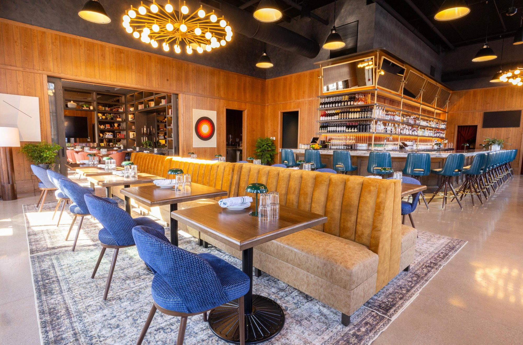 DMK Burger Bar bar in Chicago, United States