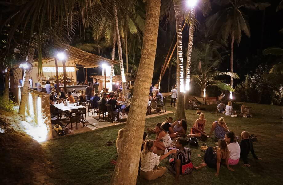 Smoke & Bitters, Hiriketiya, Sri Lanka